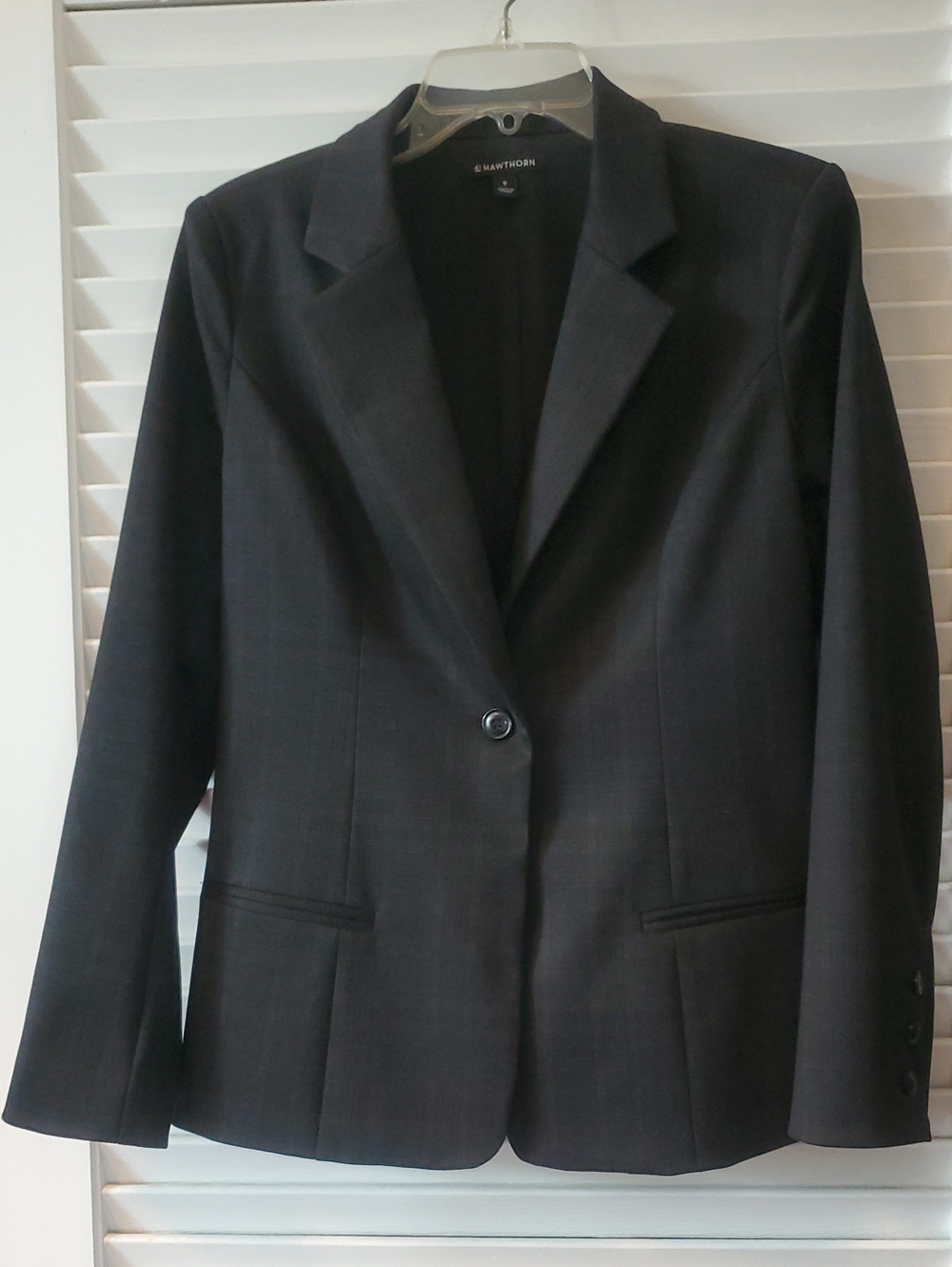 41 Hawthorn Black With Blue Tailored Single-Button Blazer
